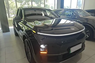 Li Auto L8 2024, 21000 км, за 37633 USD