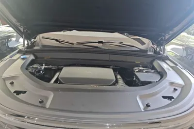 Li Auto L8 2024, 21000 км, за 37633 USD - фото 30
