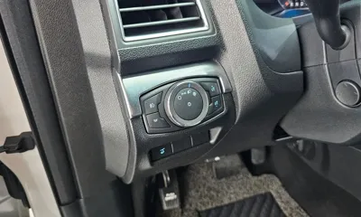 Ford Explorer 2019, 104064 км, за 9686.01 USD - фото 17