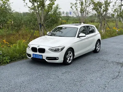 BMW 1 Series (Import) · 2015 год