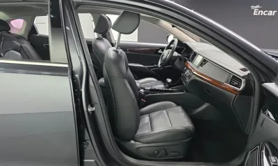 Kia K7 2016, 83899 км, за 8970.94 USD - фото 11