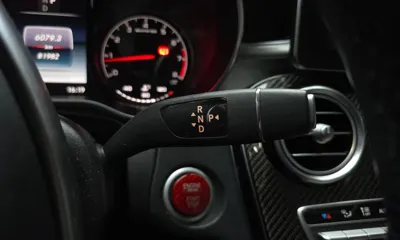 Mercedes-Benz GLC-Class 2019, 81982 км, за 19755.53 USD - фото 8