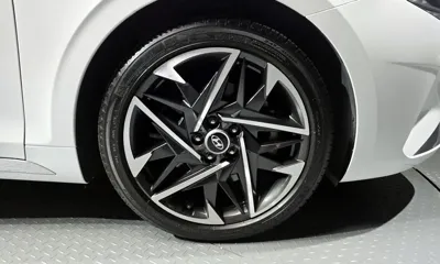 Hyundai Grandeur 2022, 41625 км, за 17443.01 USD