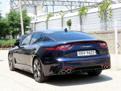 Kia Stinger 2018, 106711 км, за 8461.14 USD