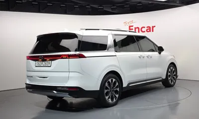 Kia Canival 2021, 79092 км, за 17657.87 USD