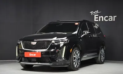 Cadillac XT6 · 2021 год