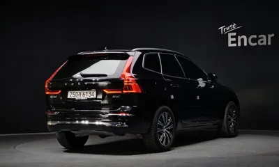 Volvo XC60 2022, 50918 км, за 25041.29 USD