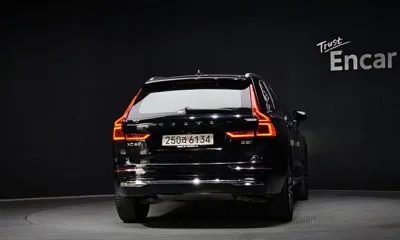 Volvo XC60 2022, 50918 км, за 25041.29 USD