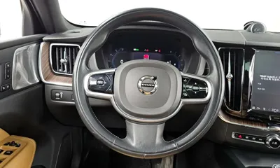Volvo XC60 2022, 50918 км, за 25041.29 USD - фото 13