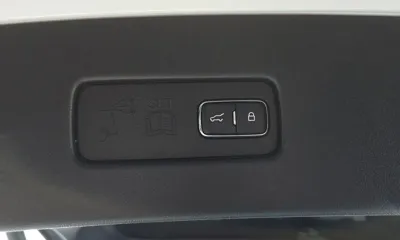 Lincoln Aviator 2020, 71033 км, за 20874.36 USD - фото 20