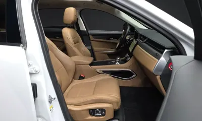 Jaguar F-Pace 2023, 57913 км, за 26771.57 USD - фото 11