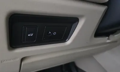 Land Rover Range Rover Evoque 2017, 111794 км, за 13220.53 USD - фото 31
