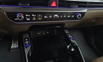 Kia Sorento 2024, 52523 км, за 24944.2 USD - фото 32