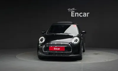 MINI Cooper 2023, 1710 км, за 27822.91 USD