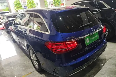 Mercedes-Benz C-Class 2020, 80900 км, за 18292 USD