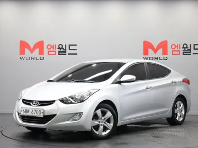 Hyundai Avante · 2013 год
