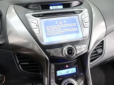 Hyundai Avante 2013, 153532 км, за 2307.74 USD - фото 8