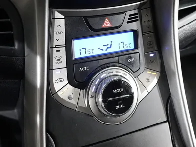Hyundai Avante 2013, 153532 км, за 2307.74 USD - фото 9