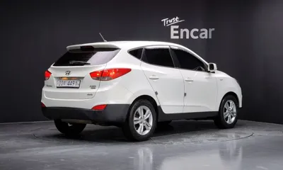 Hyundai Tucson 2011, 339475 км, за 1964 USD
