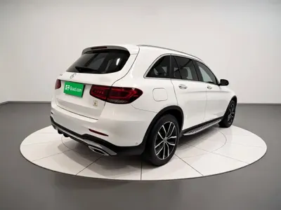 Mercedes-Benz GLC 2021, 12900 км, за 31604.97 USD