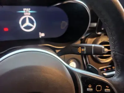 Mercedes-Benz GLC 2021, 12900 км, за 31604.97 USD - фото 11