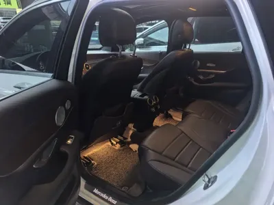 Mercedes-Benz GLC 2021, 12900 км, за 31604.97 USD - фото 14