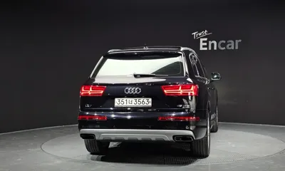 Audi Q7 2019, 138692 км, за 16525.66 USD