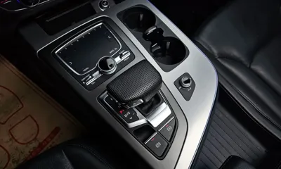 Audi Q7 2019, 138692 км, за 16525.66 USD - фото 9