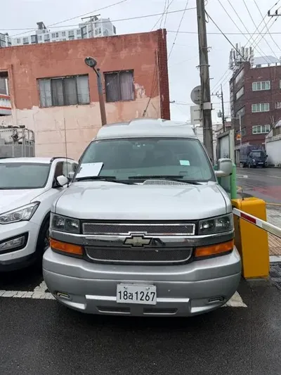 Chevrolet Express Van · 2010 год