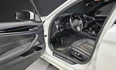 BMW 5-Series 2021, 76231 км, за 24777 USD - фото 10