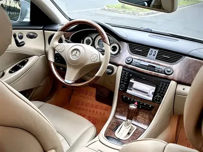 Mercedes-Benz CLS 2010, 118000 км, за 5738.56 USD - фото 11