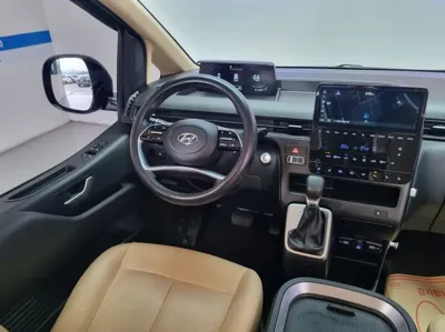 Hyundai Staria 2024, 27490 км, за 15032.17 USD - фото 8
