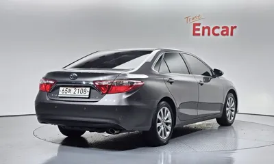 Toyota Camry 2017, 137847 км, за 6557.7 USD