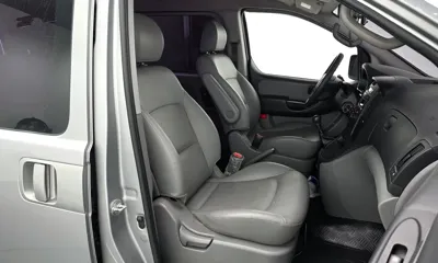 Hyundai Starex 2015, 105956 км, за 4232.6 USD - фото 11