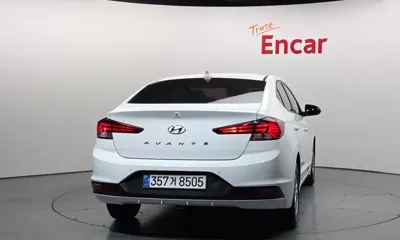 Hyundai Avante 2019, 79352 км, за 6440.29 USD