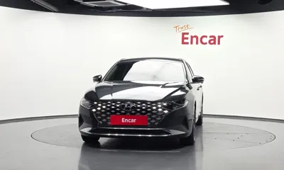 Hyundai Grandeur 2022, 141666 км, за 12071.68 USD