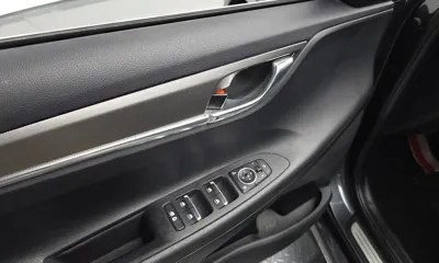 Hyundai Grandeur 2022, 141666 км, за 12071.68 USD - фото 27