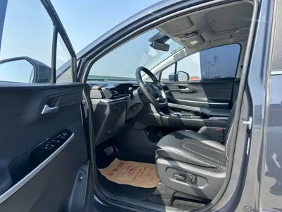 Hyundai Custo 2023, 82000 км, за 13169.26 USD