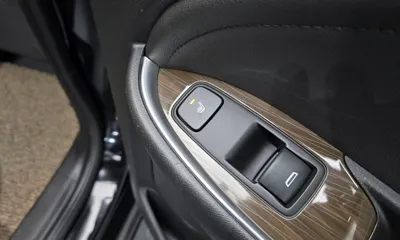ChevroletGMDaewoo Malibu 2019, 51705 км, за 7811.47 USD - фото 18