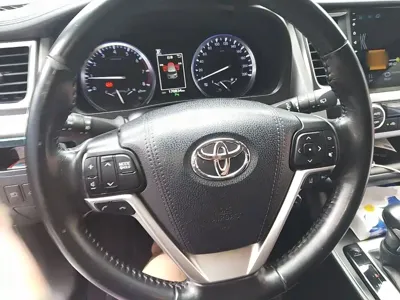 Toyota Highlander 2018, 170799 км, за 16744.82 USD