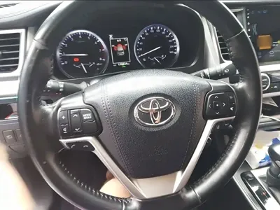 Toyota Highlander 2018, 170799 км, за 16744.82 USD - фото 13