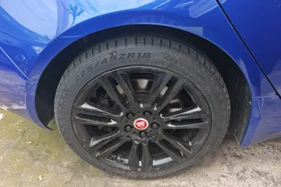 Jaguar XEL 2019, 140800 км, за 13329 USD