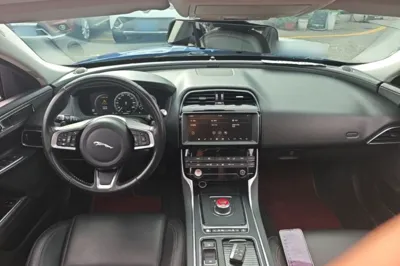 Jaguar XEL 2019, 140800 км, за 13329 USD - фото 12