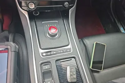 Jaguar XEL 2019, 140800 км, за 13329 USD - фото 16