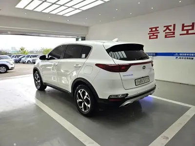 Kia Sportage 2019, 104145 км, за 8385.88 USD