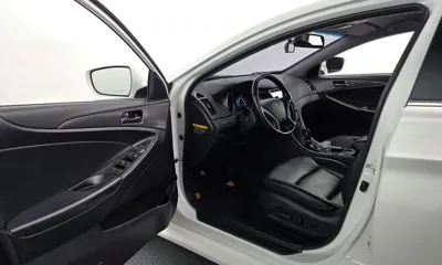 Hyundai Sonata 2014, 127985 км, за 3216.49 USD - фото 10