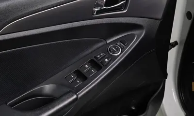 Hyundai Sonata 2014, 127985 км, за 3216.49 USD - фото 16