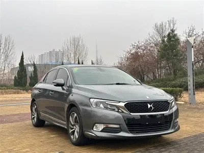 DS DS 5LS 2015, 80000 км, за 2869.28 USD