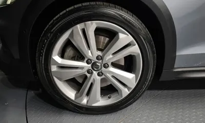 Volvo V60 2020, 163274 км, за 12490.14 USD