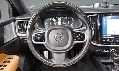 Volvo V60 2020, 163274 км, за 12490.14 USD - фото 12